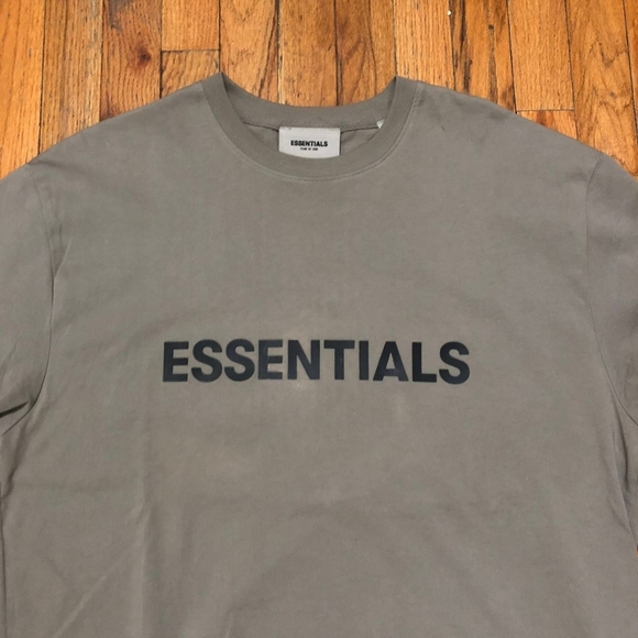 essentials charcoal tee